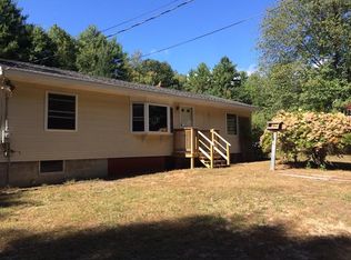 6 Barker Hill Rd, Townsend, MA 01469