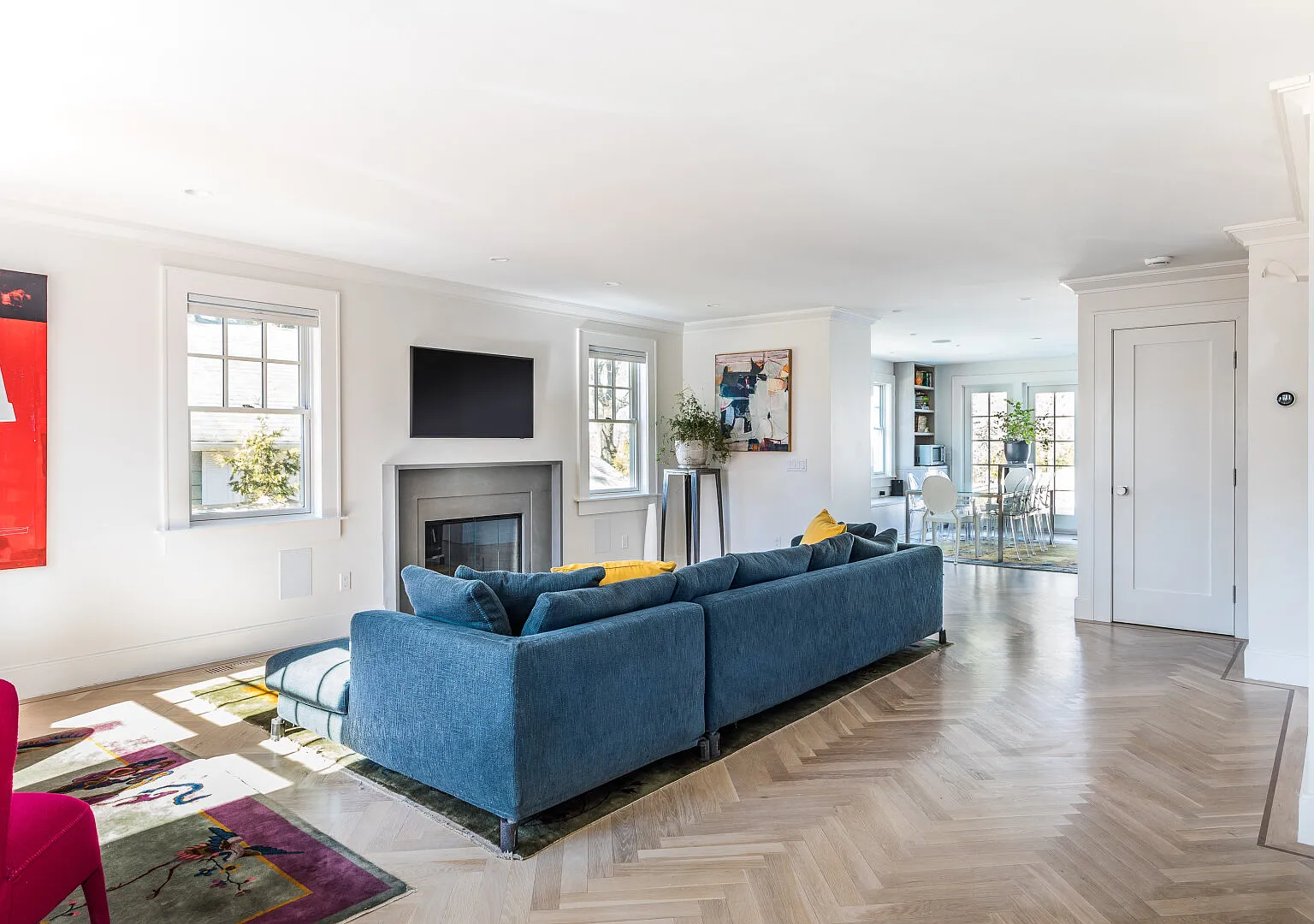 Beautifully Designed Sag Harbor Home with Private Pool — Photo 3