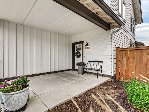 3rd image of 20488 Aberdeen Dr
