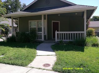 1120 Tulip Ln, Davis, CA 95618