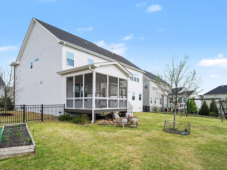 1532 Bicknor Dr — Photo 35