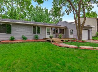 112506 Ramsey Ct, Chaska, MN 55318
