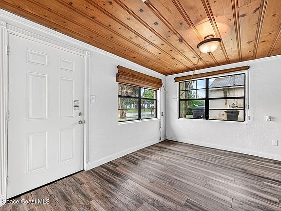 5th image of 4400 Alpine Ln