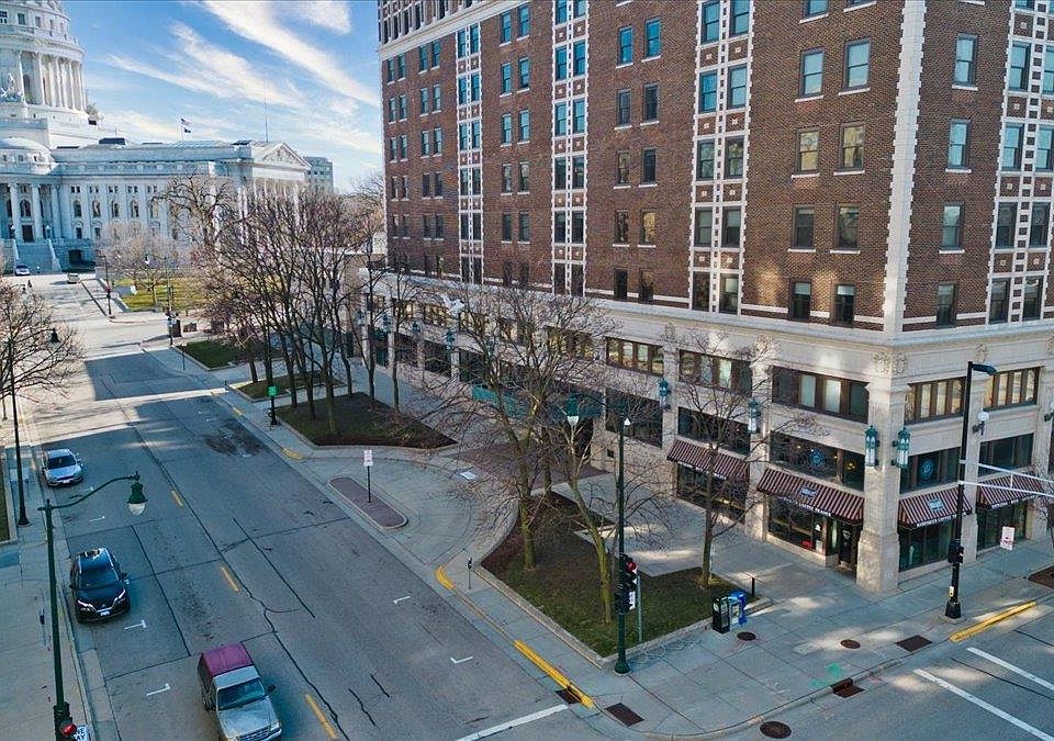 1st image of 123 W Washington Ave Unit 205