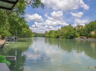 92 Turtle Ln, Seguin, TX 78155