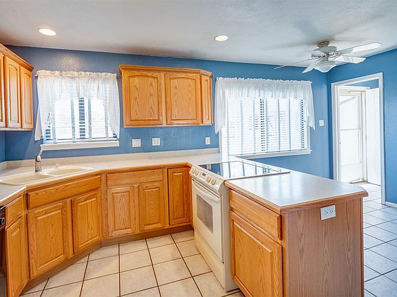 4th image of 87 Altura Dr