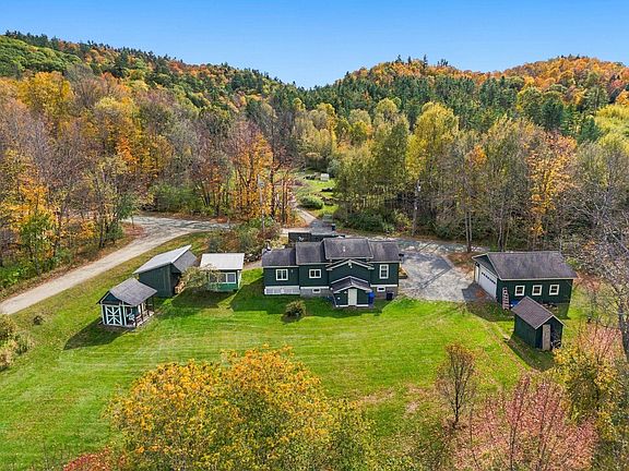3rd image of 611 Beaver Meadow Road