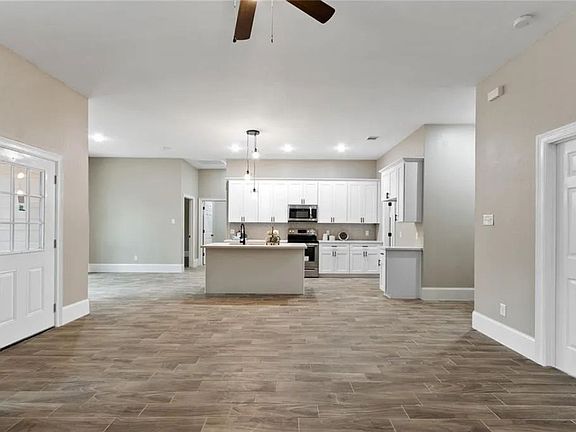 2nd image of 17324 E Hollyhill Dr