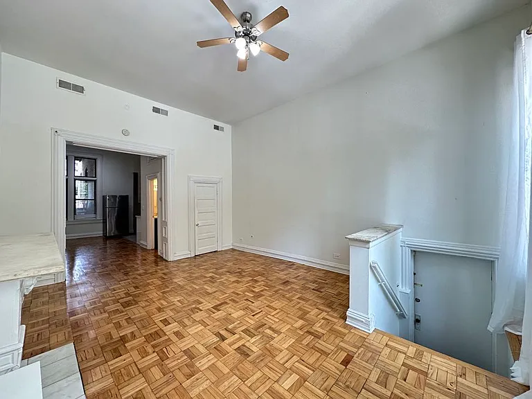 1160 N Lasalle St #2 — Photo 9