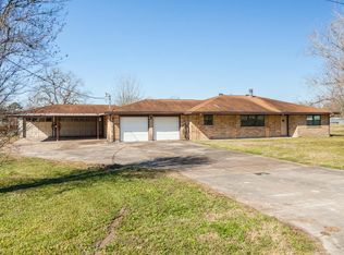 12802 Ellis Dr, Brookside Village, TX 77581