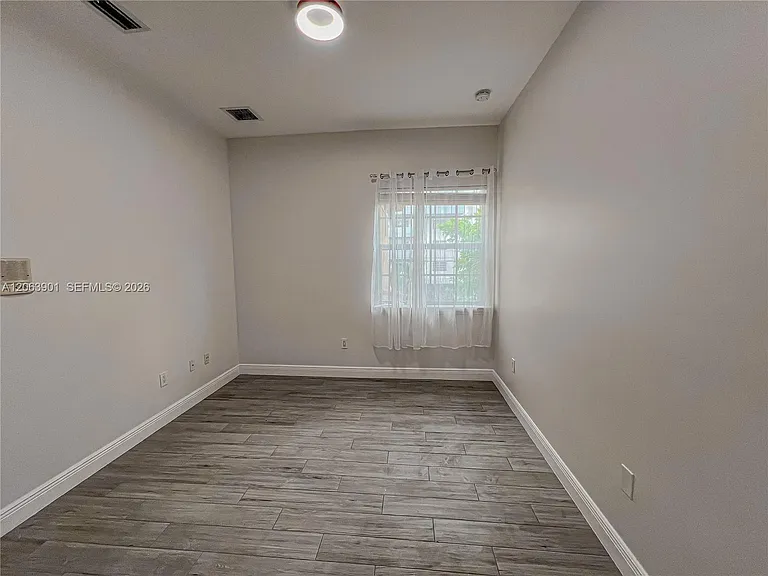 3850 NE 168th St — Photo 20