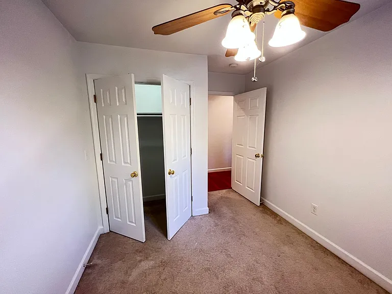 702 Delevan St — Photo 17