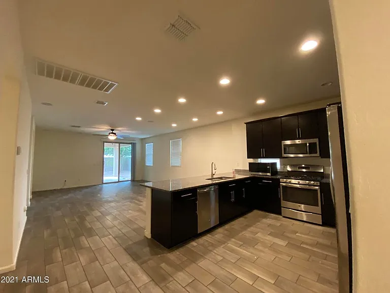 3549 E Apricot Ln — Photo 34
