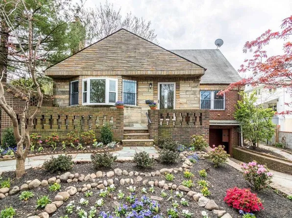 17520 Grand Central Pkwy, Jamaica, NY 11432