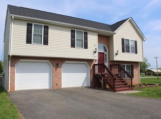 1196 Woods End Ln, Forest, VA 24551