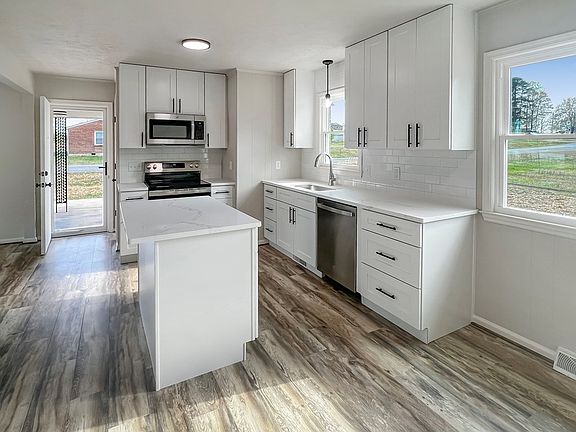 5th image of 1448 Ringgold Depot Rd