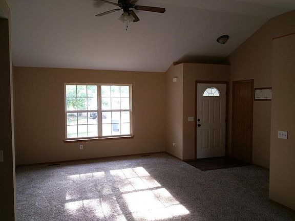 3rd image of 358 Crocodile Ave