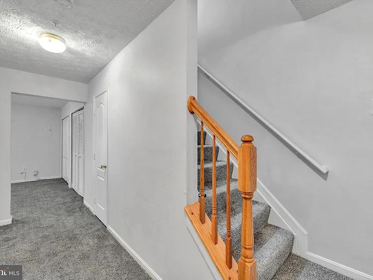 2406 Lemontree Ln — Photo 31