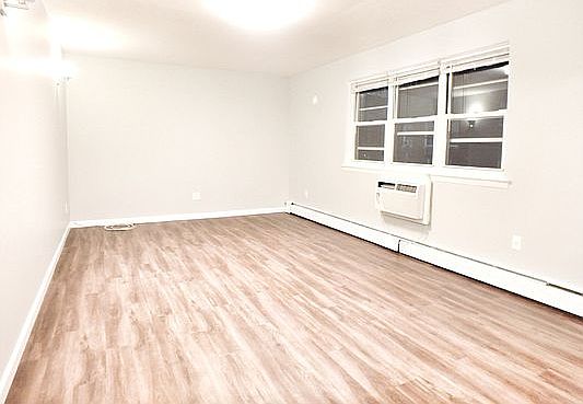 1st image of 25-11 32nd St #4