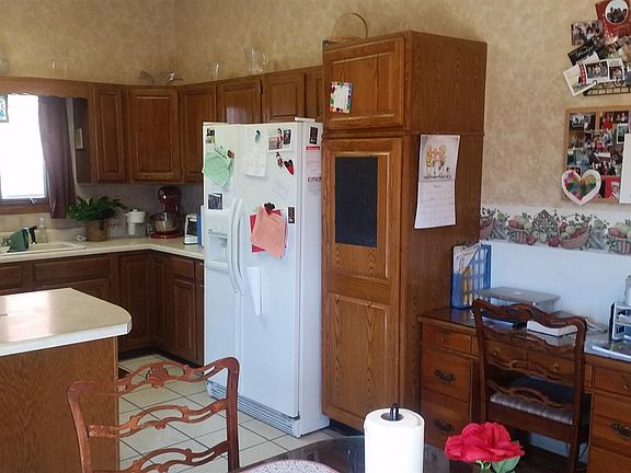 4th image of 2420 Aster Ln