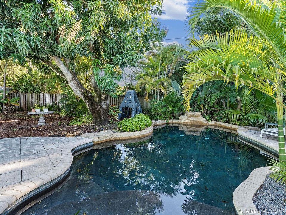 1st image of 11465 NE 9th Ct