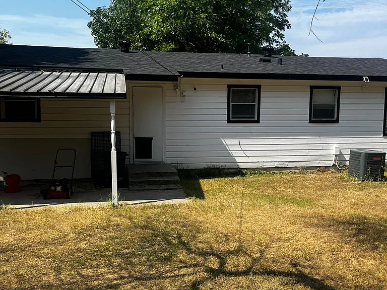 2109 Terrace Dr — Photo 13