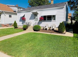 2039 Carlisle Ave, Racine, WI 53404