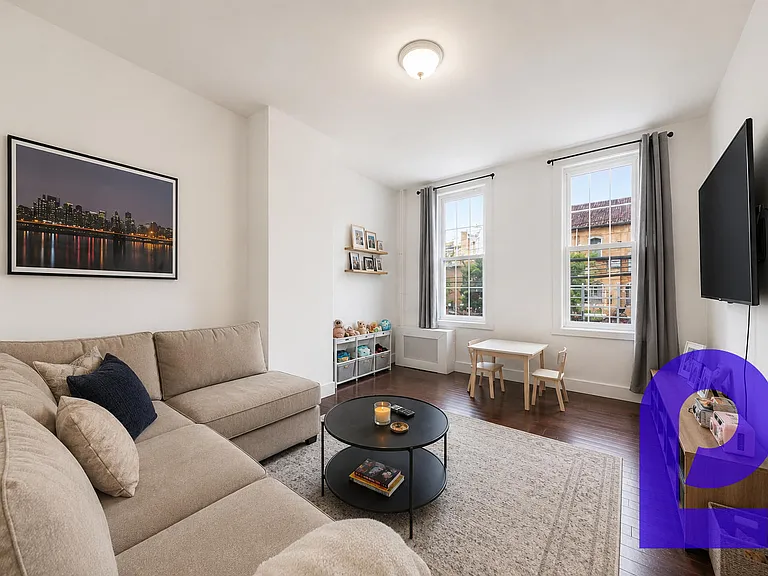 518 Wales Ave #4 — Photo 1
