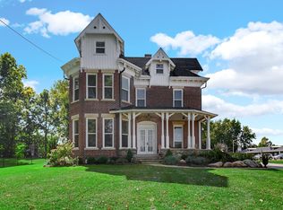 1715 Lake Ave, Plymouth, IN 46563