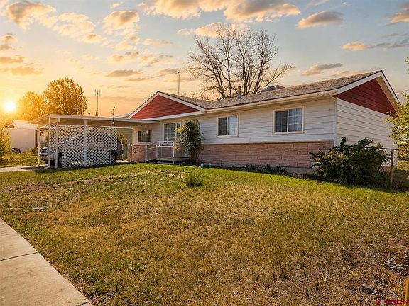 2nd image of 819 Brookside Drive
