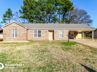 5220 Patrick Henry Dr, Memphis, TN 38134