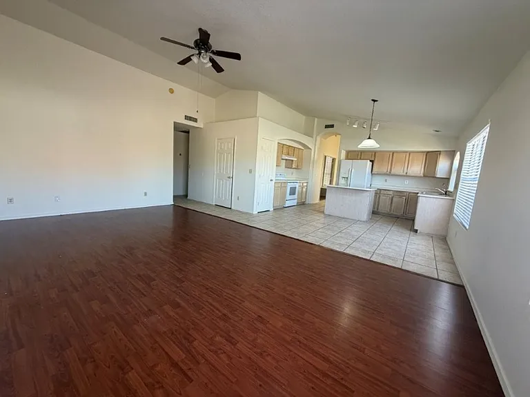 15435 S 44th Way — Photo 6