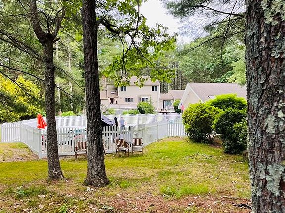 4th image of 139 Maureen Cir
