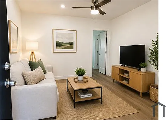 2 bed, $2,650 — Photo 2