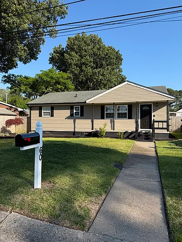 60 Warren Dr Photo 1