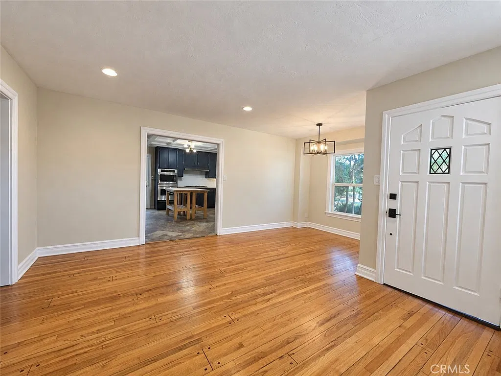 3 bed, 1580 sqft, $4,500 — Photo 4
