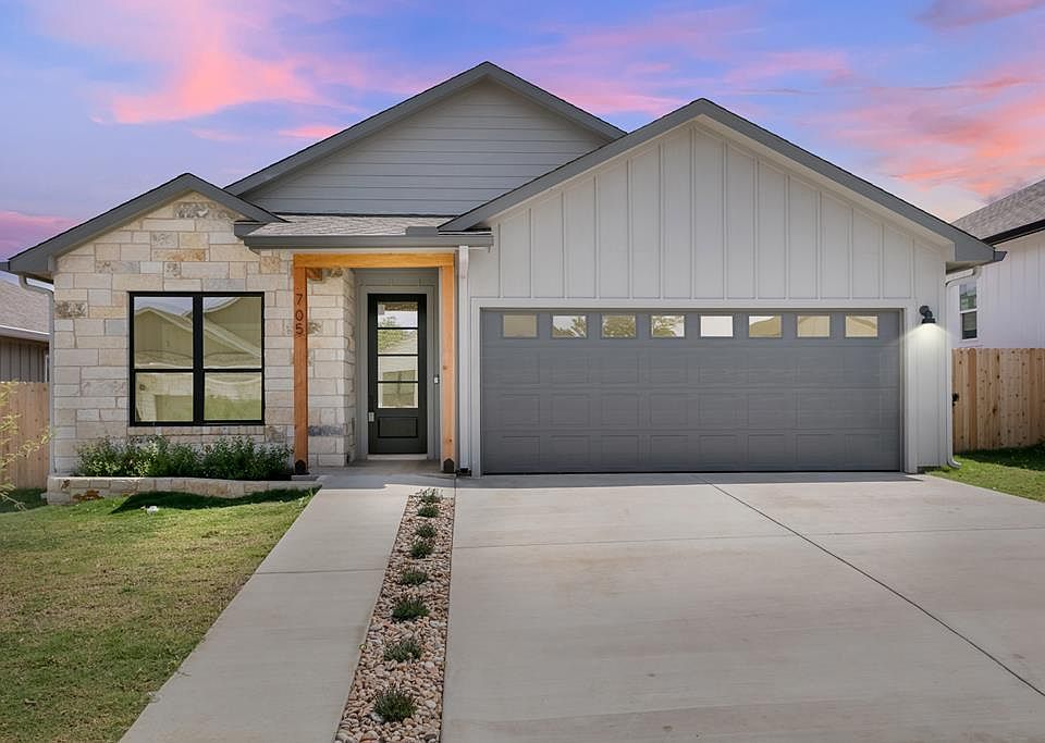 1st image of 705 Cirrus Ln