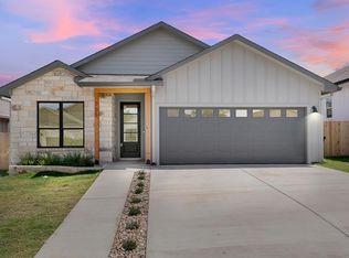 705 Cirrus Ln, Fredericksburg, TX 78624
