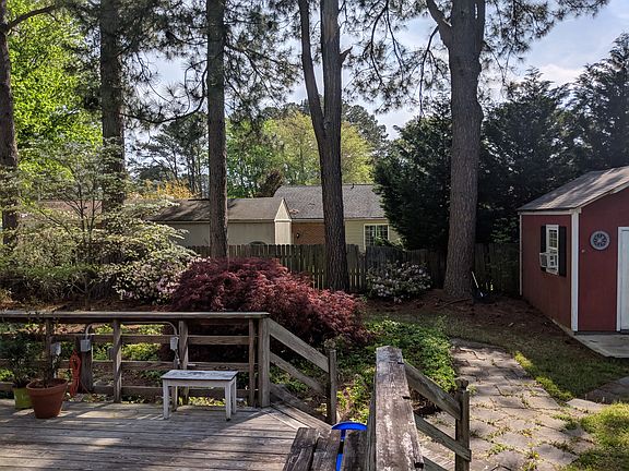 4th image of 3613 Brookwood Dr