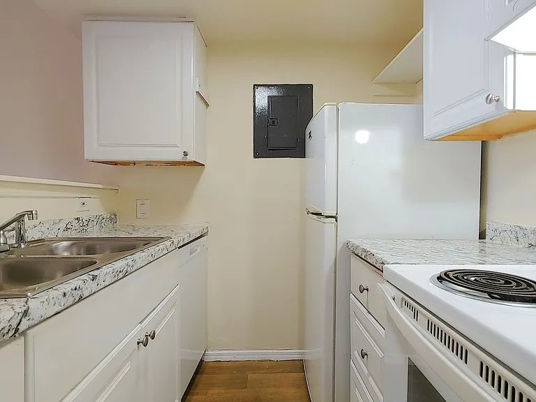 Cloudview Terrace — Photo 15