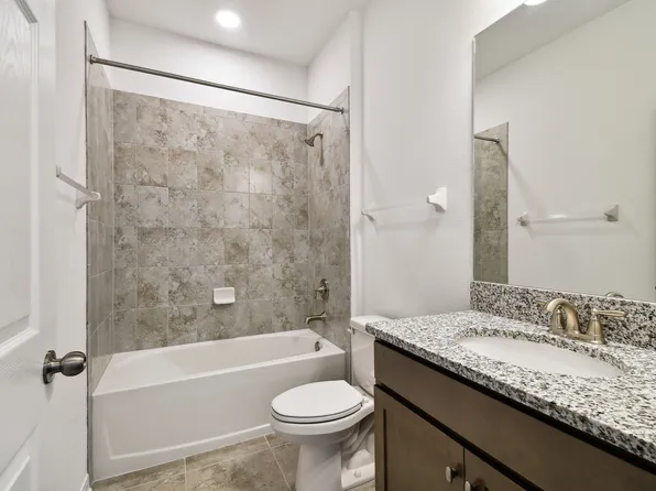 3156 Fall Harvest Dr, Zephyrhills, FL 33540