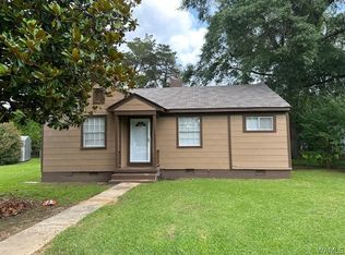 1005 Cedar Crest Dr, Demopolis, AL 36732