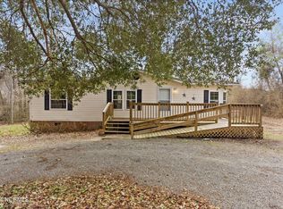 110 Plum Ct, Burgaw, NC 28425