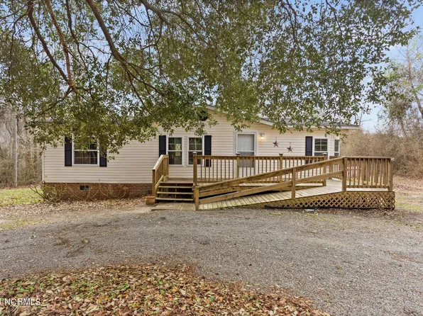 110 Plum Court, Burgaw, NC 28425