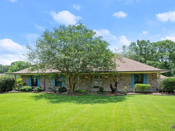 8006 Comite Acres Dr, Baker, LA 70714