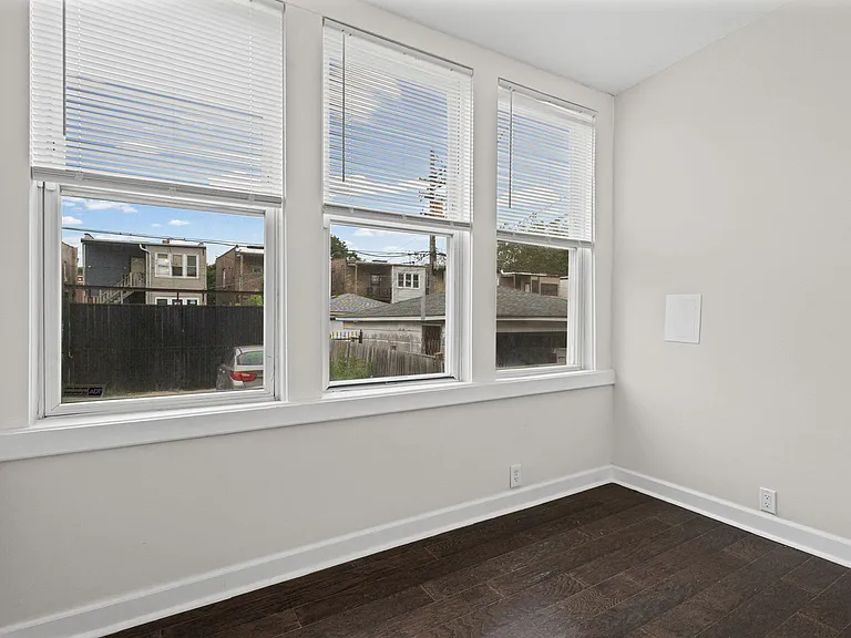 1742 N Mayfield Ave #1 — Photo 12