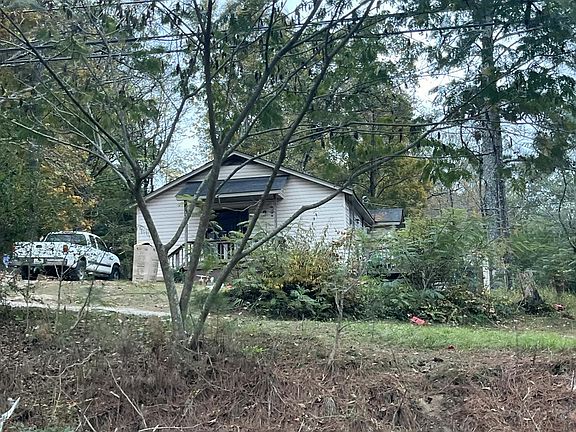 3rd image of 3240 Skyline Dr