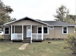 117 W Cherry St, Lead Hill, AR 72644