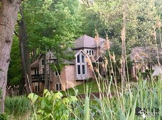 2288 Smith Rd, Temperance, MI 48182