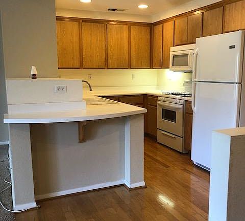2nd image of 1254 Balboa Cir